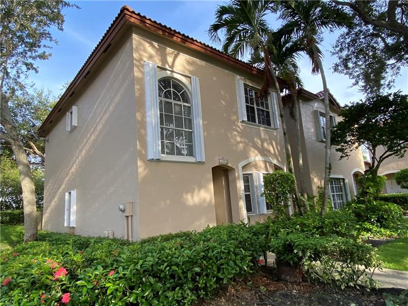 Details for 16045 Emerald Cove Rd  16045, Weston, FL 33331