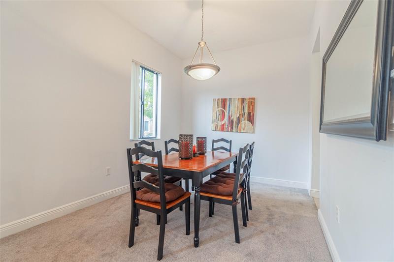 Image 7 of 38 For 2514 Venetian Ct