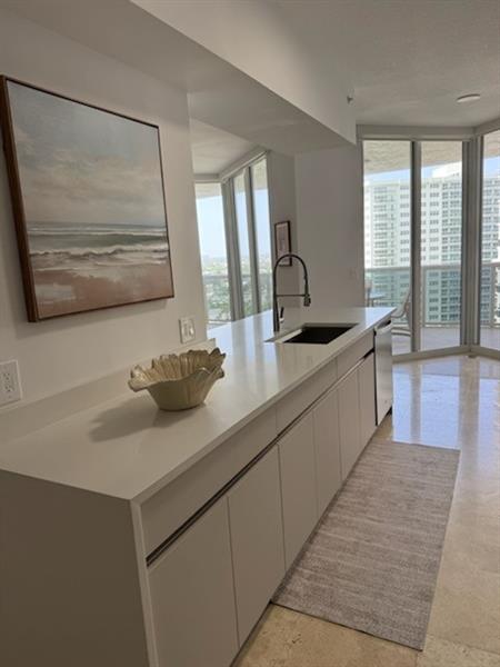 Image 26 of 50 For 3100 Ocean Blvd  1605