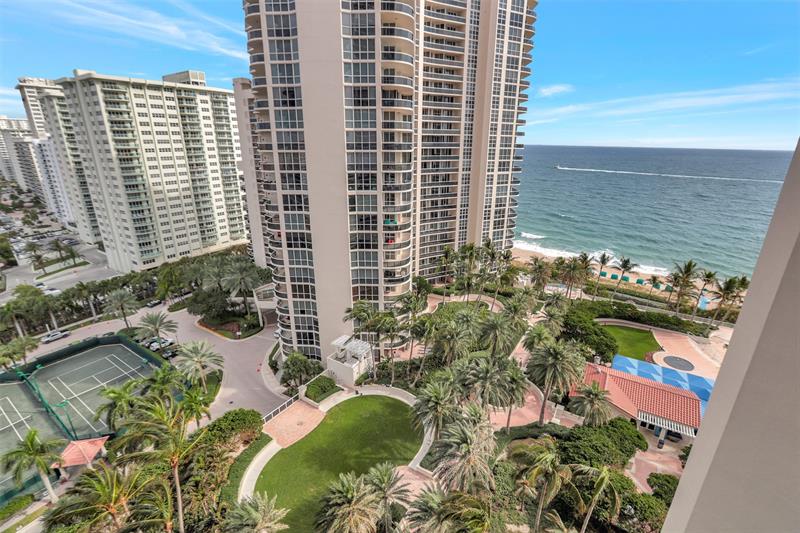 Image 28 of 50 For 3100 Ocean Blvd  1605