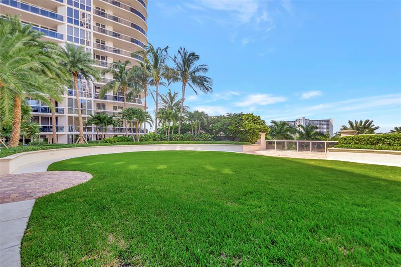 Image 42 of 50 For 3100 Ocean Blvd  1605