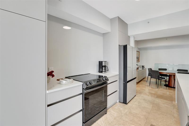 Image 6 of 50 For 3100 Ocean Blvd  1605