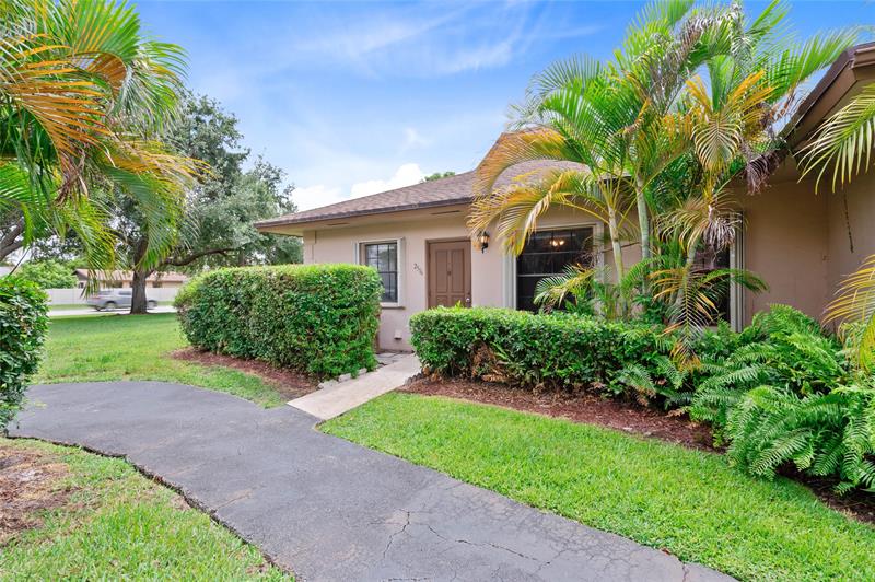 Details for 2516 74th Ter  102, Davie, FL 33317