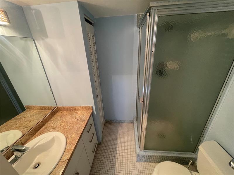 Image 9 of 14 For 5190 Sabal Palm Blvd  104