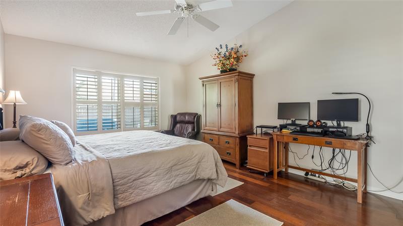 Image 30 of 64 For 9770 15th Dr