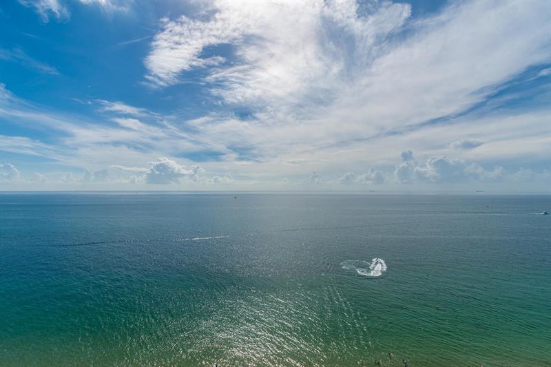 Image 19 of 53 For 4100 Galt Ocean Dr  606