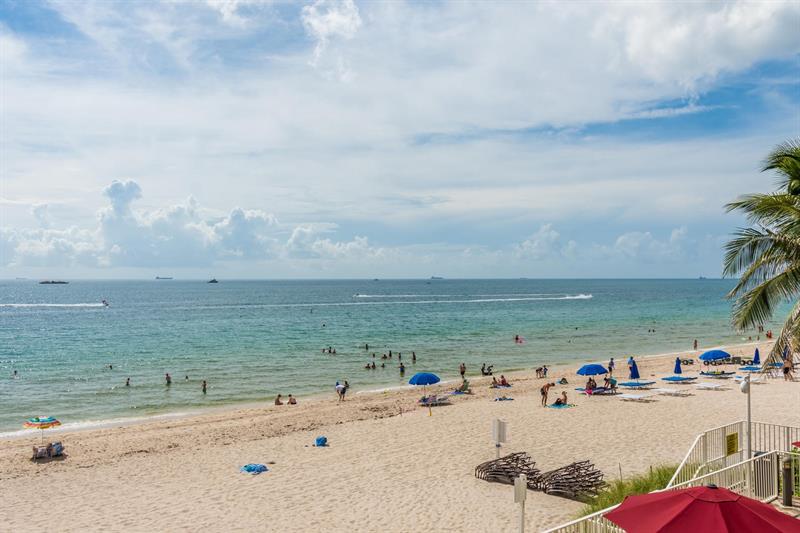 Image 25 of 53 For 4100 Galt Ocean Dr  606