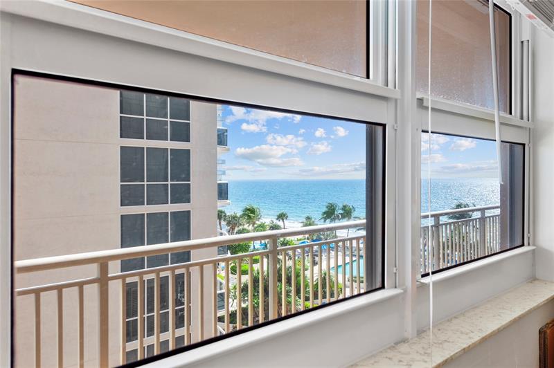 Image 34 of 53 For 4100 Galt Ocean Dr  606