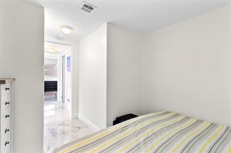 Image 36 of 53 For 4100 Galt Ocean Dr  606