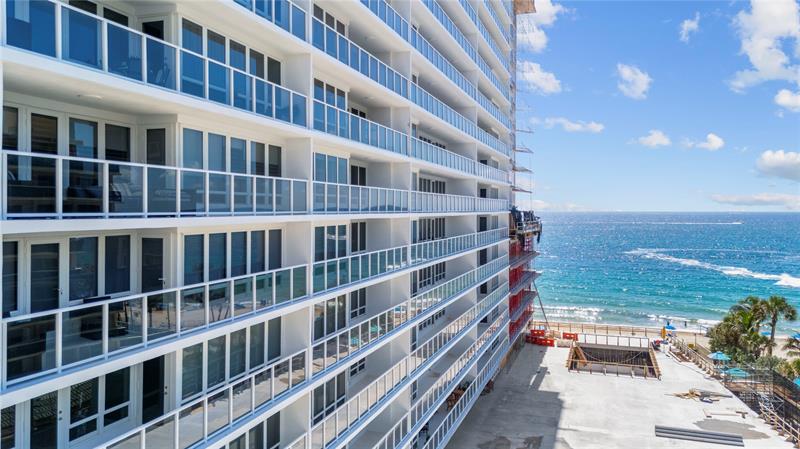Image 38 of 53 For 4100 Galt Ocean Dr  606