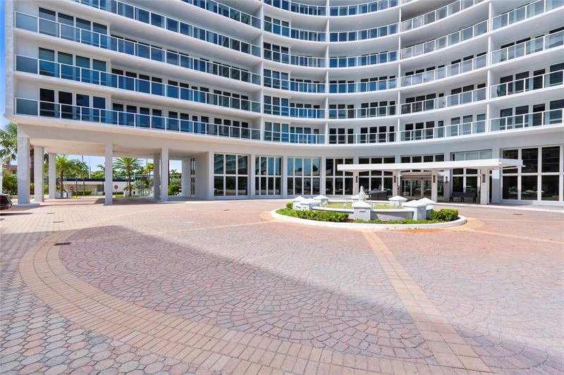 Image 40 of 53 For 4100 Galt Ocean Dr  606
