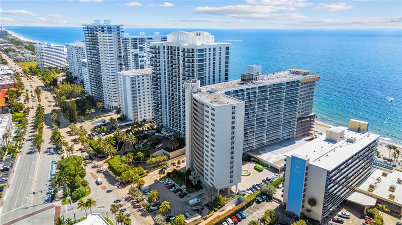 Image 43 of 53 For 4100 Galt Ocean Dr  606
