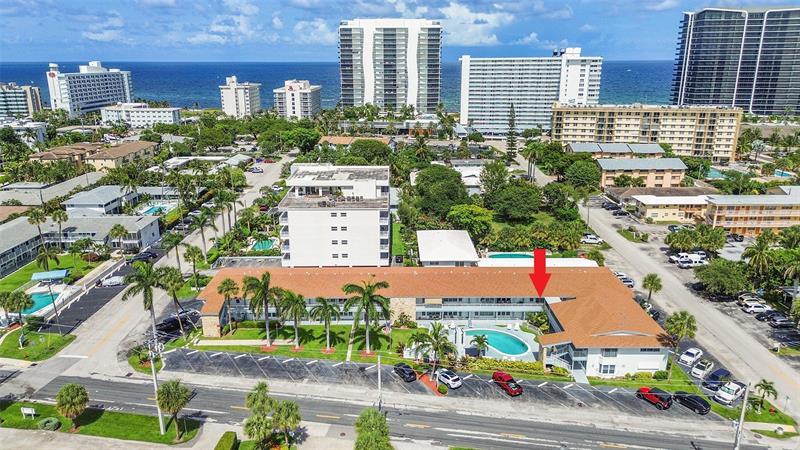 Image 20 of 61 For 1110 Riverside Dr  27