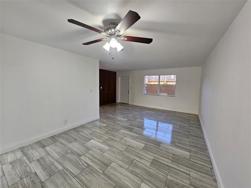 Image 10 of 38 For 2691 60th Way  189