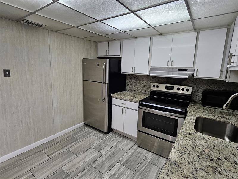 Image 16 of 38 For 2691 60th Way  189