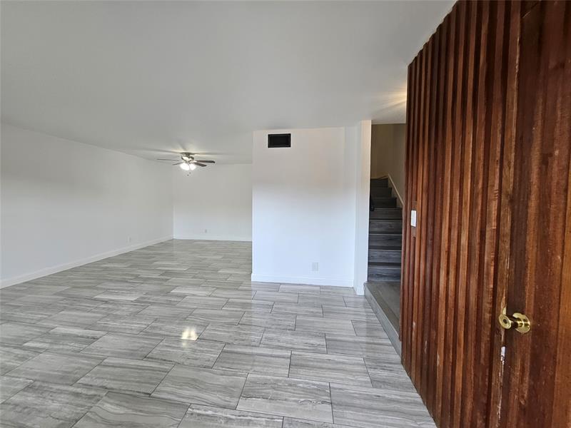 Image 3 of 38 For 2691 60th Way  189