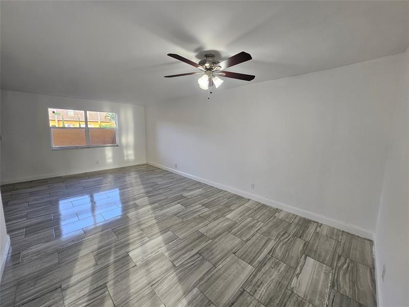 Image 9 of 38 For 2691 60th Way  189