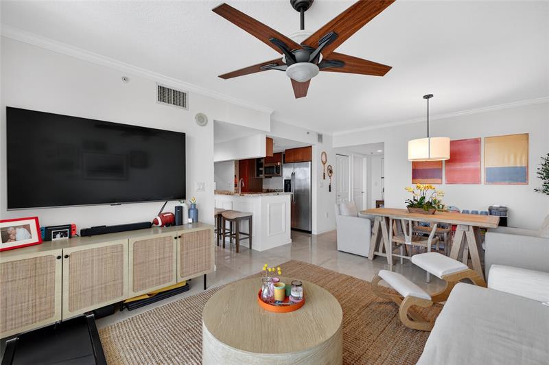 Image 16 of 52 For 600 Las Olas Blvd  1601s
