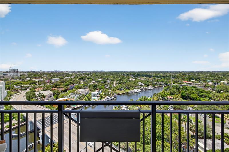 Image 34 of 52 For 600 Las Olas Blvd  1601s