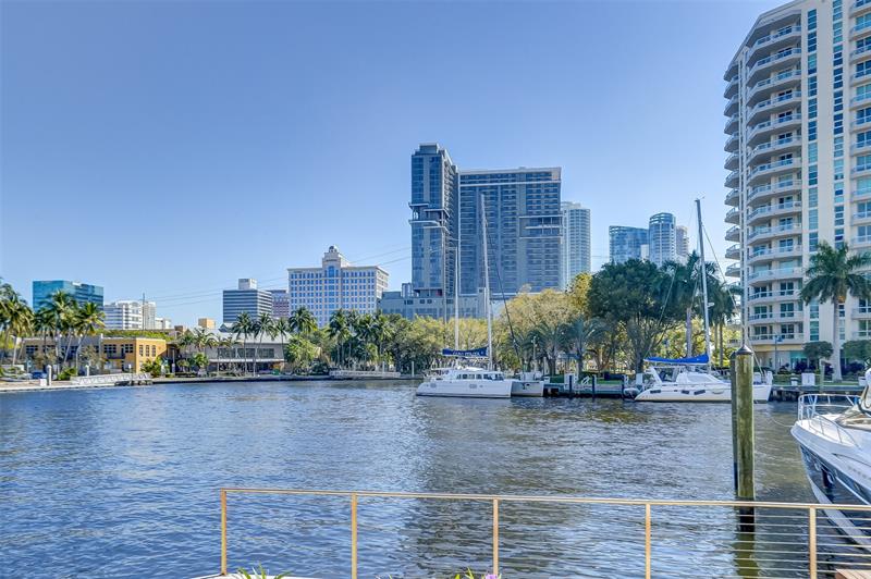 Image 49 of 52 For 600 Las Olas Blvd  1601s