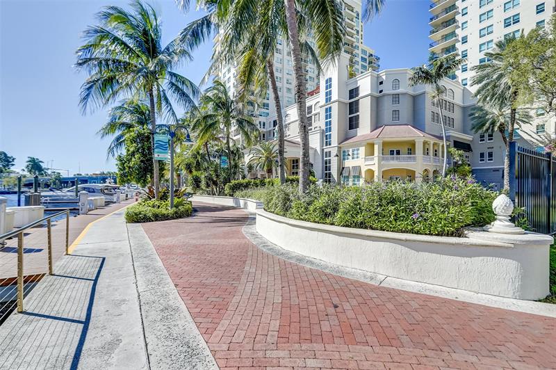 Image 51 of 52 For 600 Las Olas Blvd  1601s