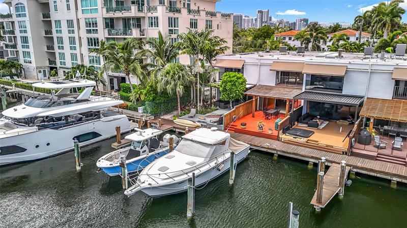 Details for 424 Hendricks Isle  11, Fort Lauderdale, FL 33301