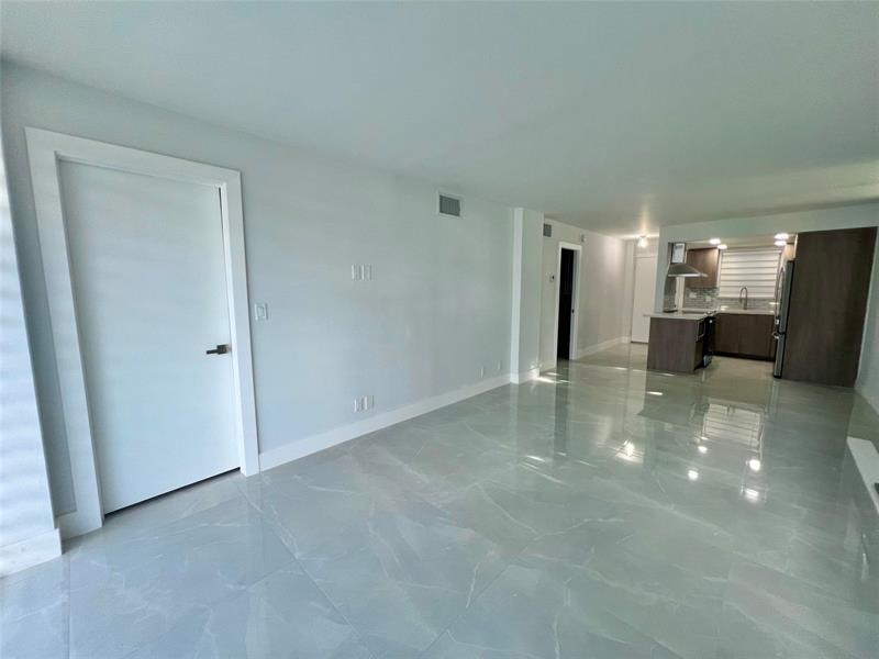 Image 5 of 16 For 1777 15th St  101