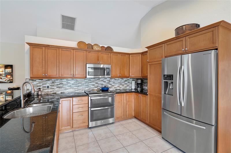 Image 13 of 37 For 9751 51st St