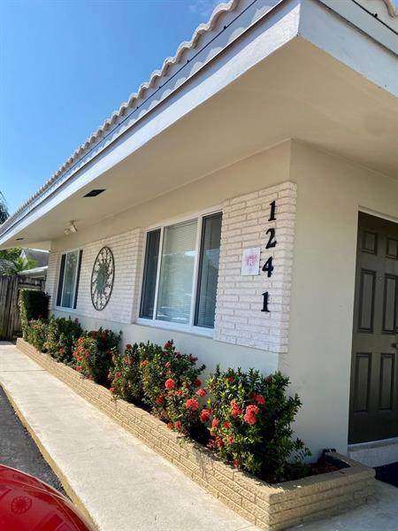 Details for 1241 Ne 16th Terrace  3, Fort Lauderdale, FL 33304