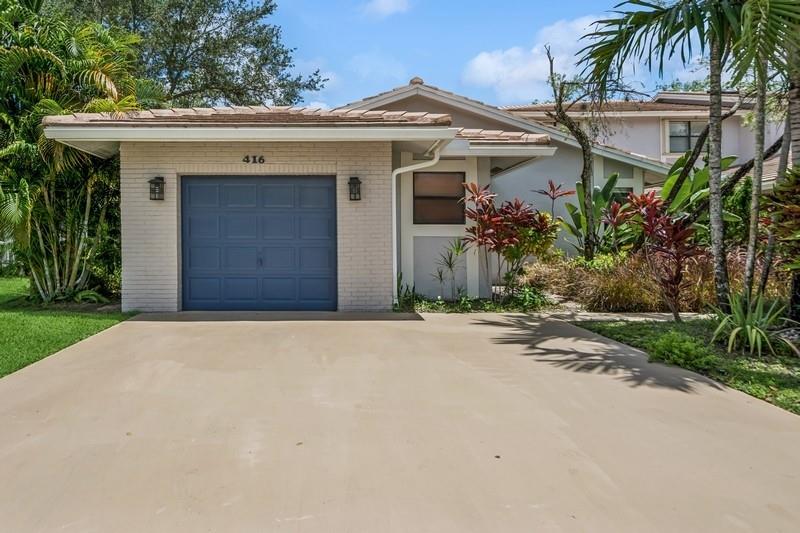 Details for 416 Deer Creek Lake Point South Ln  416, Deerfield Beach, FL 33442