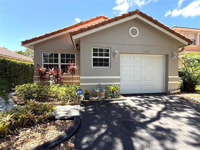 Details for 13549 5th Ct, Plantation, FL 33325