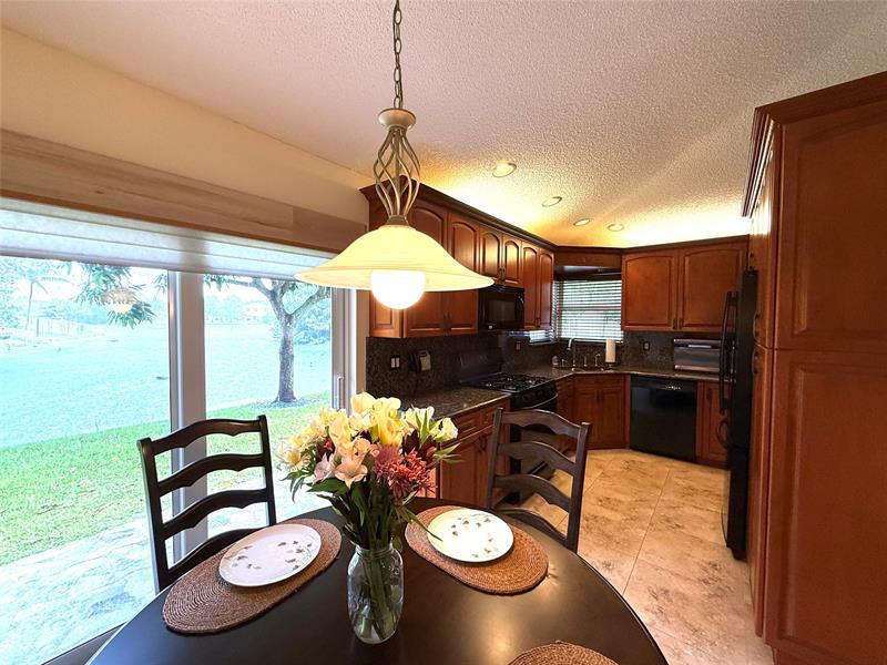 Image 10 of 44 For 13549 5th Ct