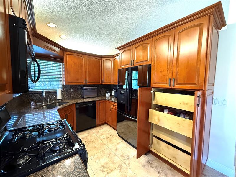 Image 14 of 44 For 13549 5th Ct