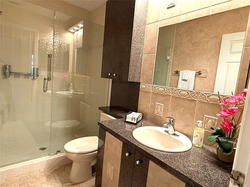 Image 35 of 44 For 13549 5th Ct