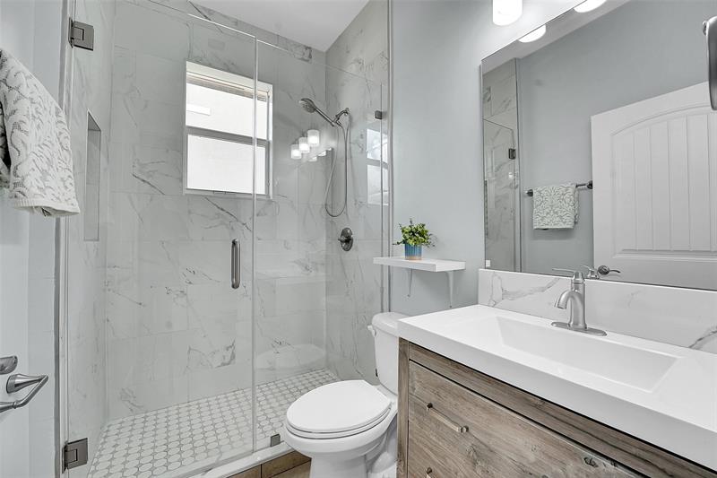 Image 19 of 43 For 7162 Prudencia Dr