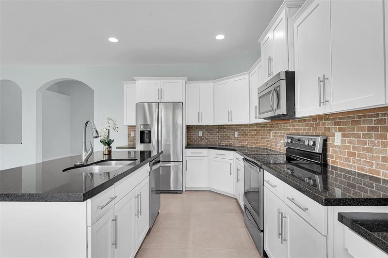 Image 20 of 43 For 7162 Prudencia Dr