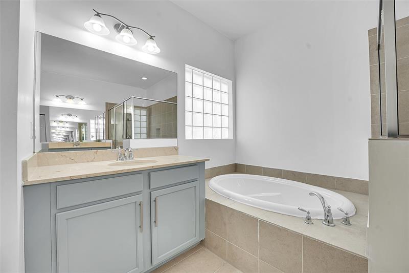 Image 25 of 43 For 7162 Prudencia Dr