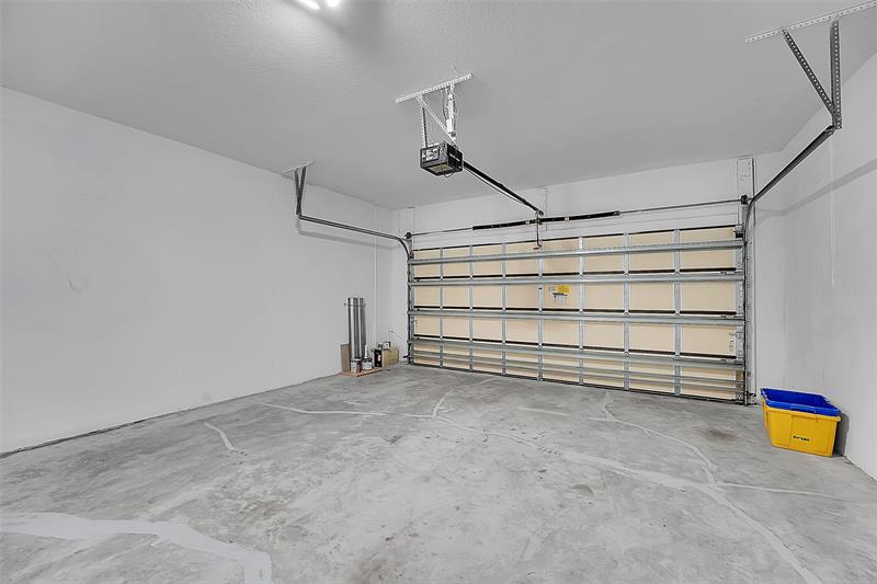 Image 34 of 43 For 7162 Prudencia Dr