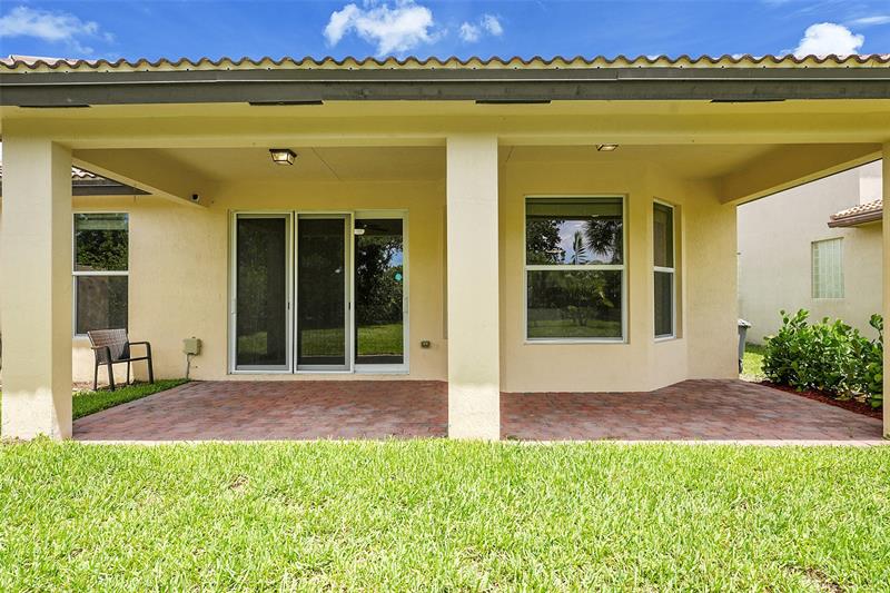 Image 35 of 43 For 7162 Prudencia Dr