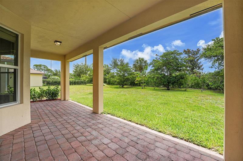 Image 36 of 43 For 7162 Prudencia Dr