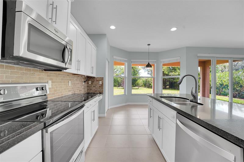 Image 8 of 43 For 7162 Prudencia Dr