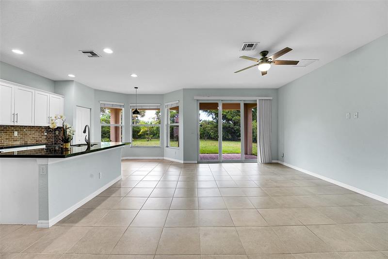 Image 9 of 43 For 7162 Prudencia Dr