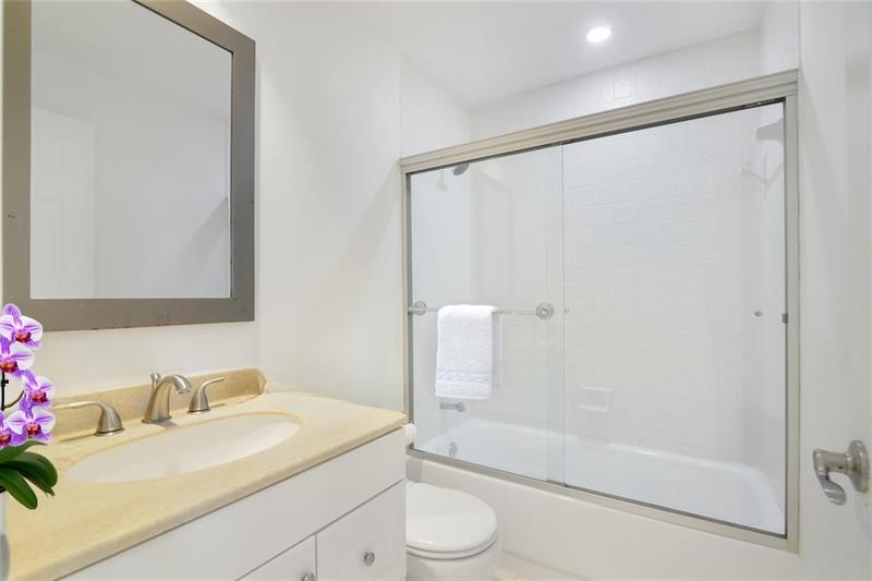 Image 6 of 10 For 21190 Mainsail Cir  A11