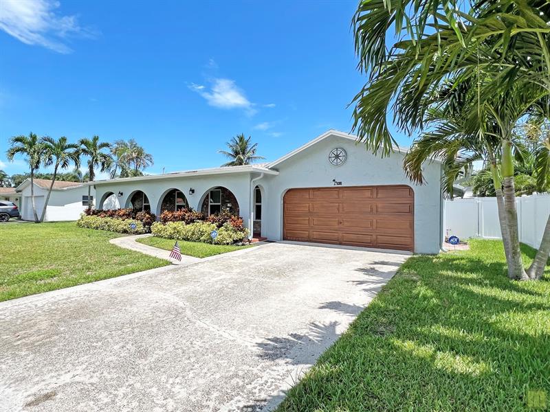 Details for 4380 4th St  , Coconut Creek, FL 33066