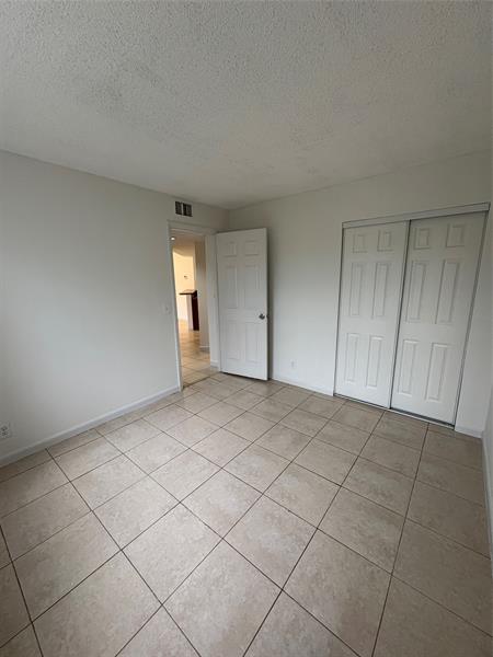 Image 23 of 40 For 9033 Wiles Rd  202