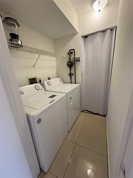 Image 5 of 40 For 9033 Wiles Rd  202