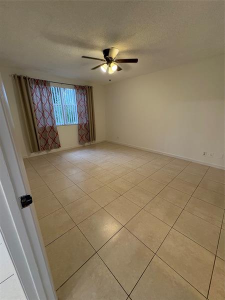 Image 8 of 40 For 9033 Wiles Rd  202
