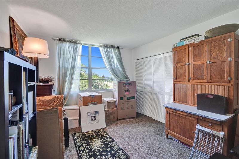 Image 34 of 61 For 806 Cypress Grove Ln  412