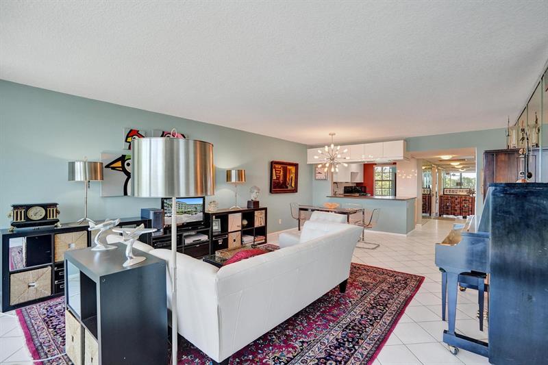 Image 36 of 61 For 806 Cypress Grove Ln  412