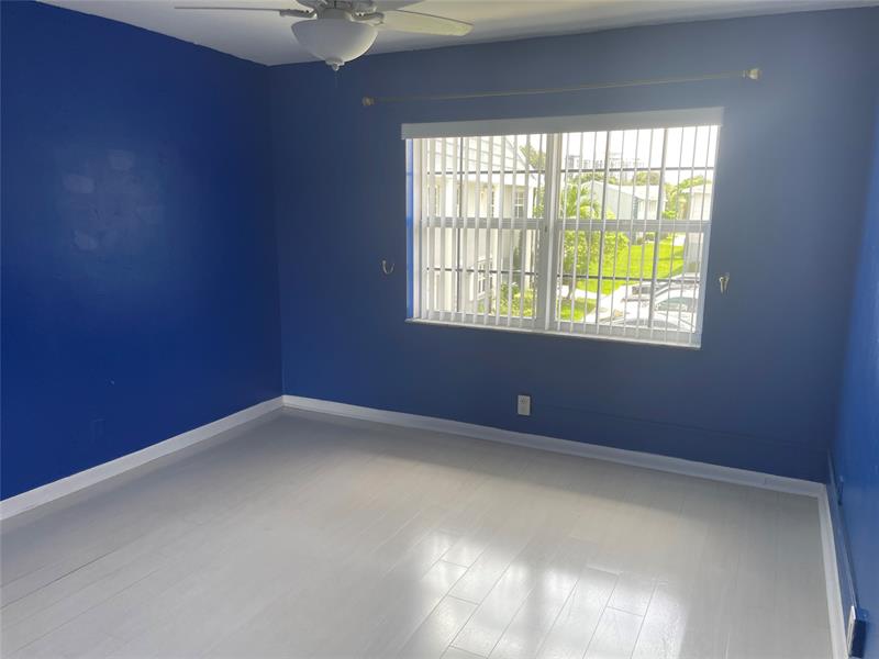 Image 11 of 35 For 1775 81st Way